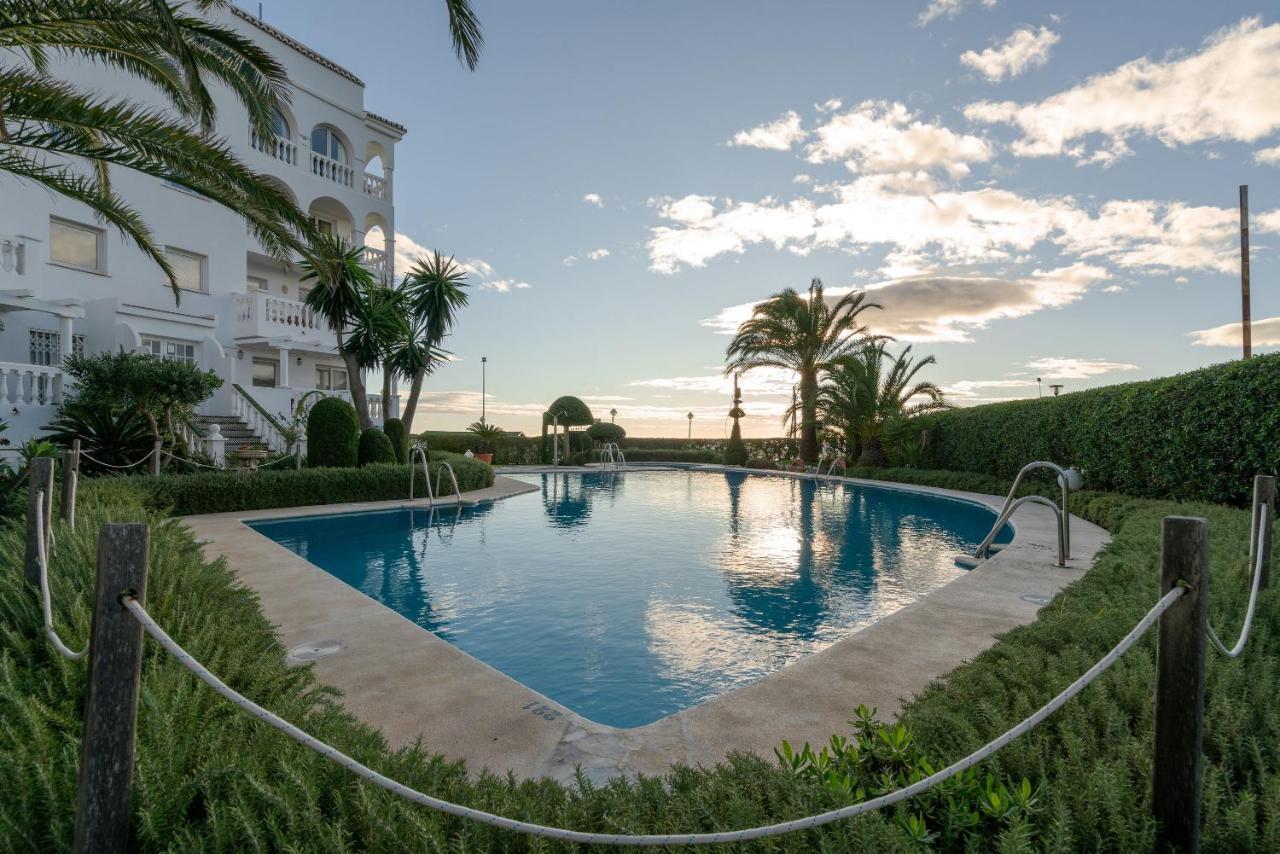 Estela Maris Nerja Luaran gambar
